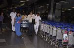 Sonam Kapoor snapped at airport in International Airport, Mumbai on 1st Nov 2011 (5).JPG